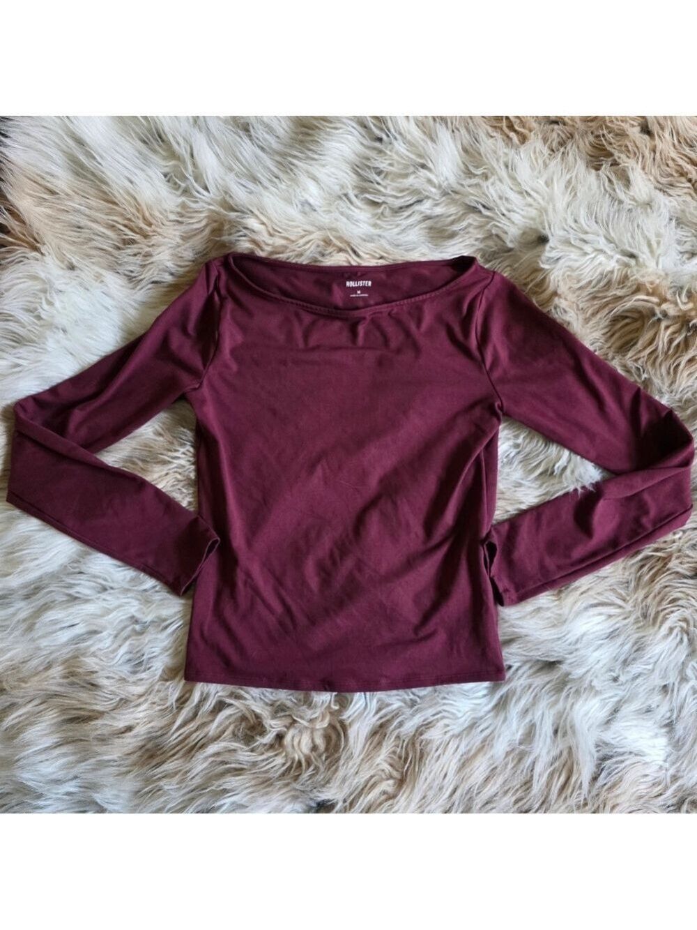 Hollister Long Sleeve Off The Shoulder Top Wine
